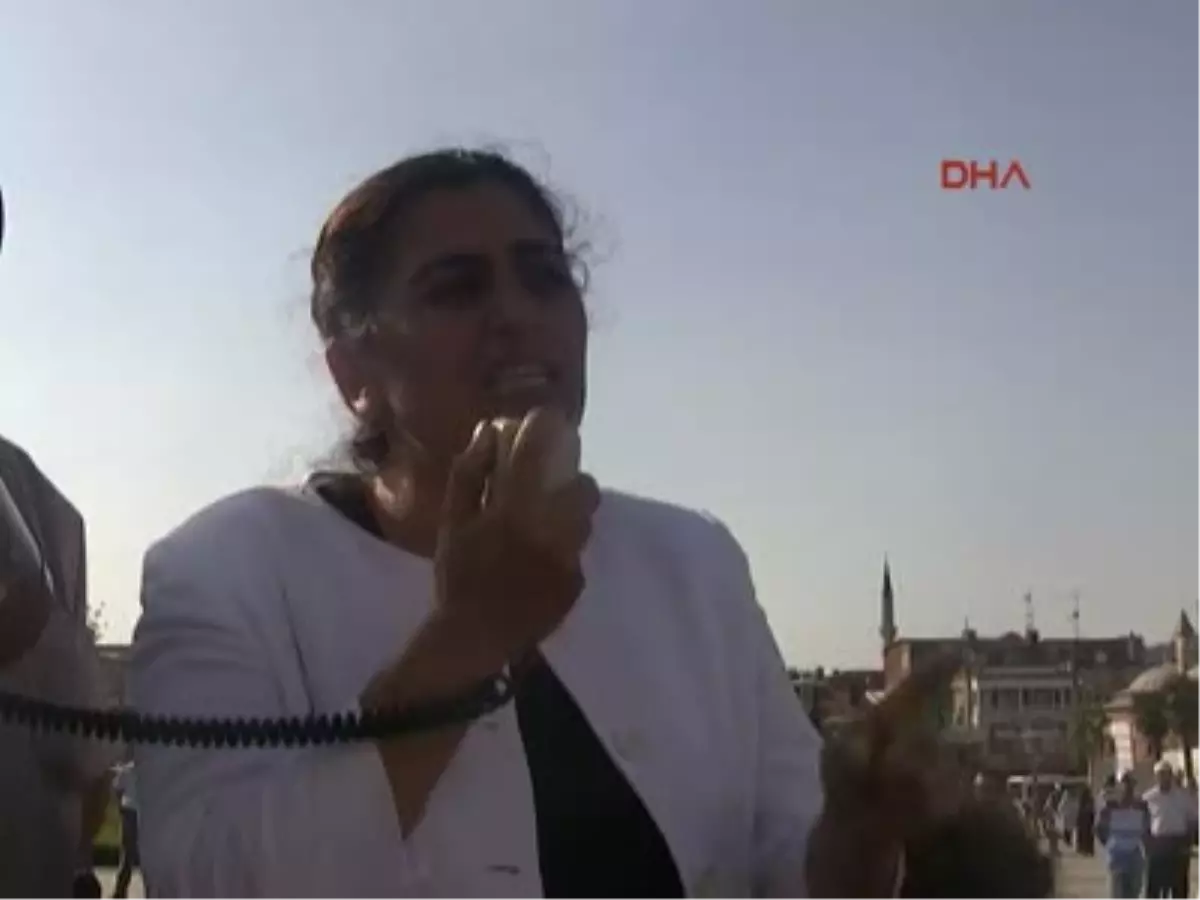 Barış ve Demokrasi Partisi Kocaeli İl Örgütü Tarafından Gebze\'de "Hükümet Adım At" Yürüyüşü Yapıldı.