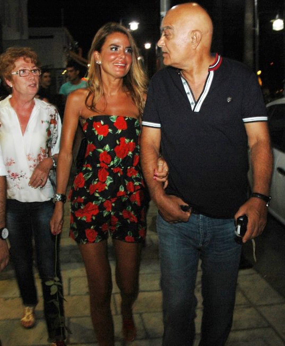 Özlem Yıldız, Kocasıyla İlgili Sorulara Yine Yanıt Vermedi