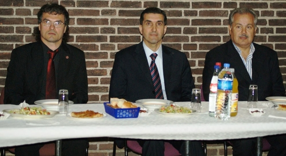 Almanya\'daki Bartınlılar, İftar Yemeğinde Buluştu