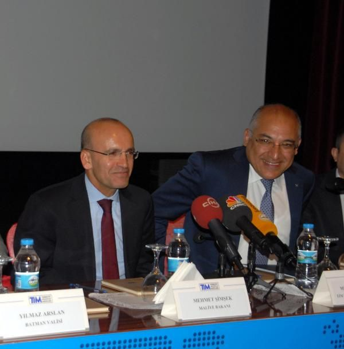Bakan Şimşek Soruları Yanıtladı