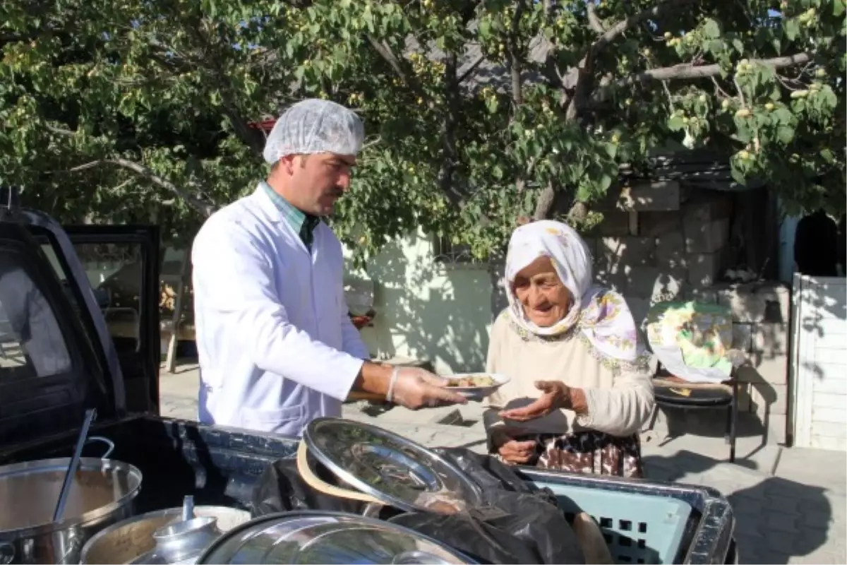 Belediyeden 1.500 Kişiye Hergün İftar Yemeği