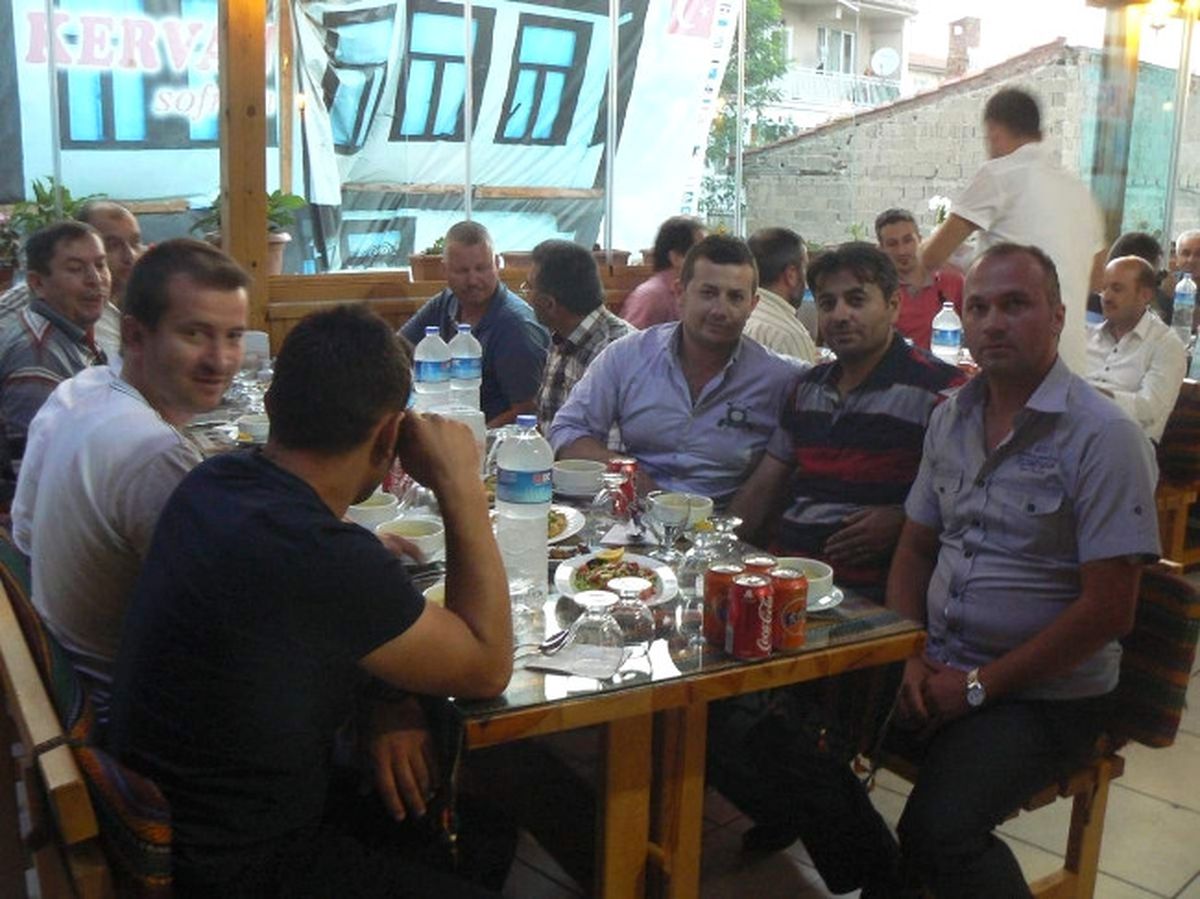 Bozüyük Dolmuşçular Derneği\'nden İftar Yemeği