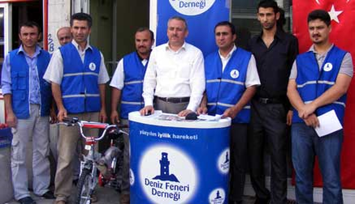 Deniz Feneri\'nden 10 Bin Suriyeli Aileye Gıda ve Temizlik Malzemesi Yardımı