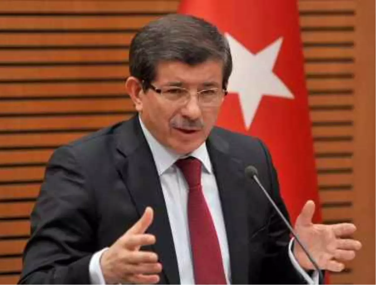 Dışişleri Bakanı Davutoğlu, "İsrail\'in Lazkiye\'ye Saldırısında Türk Askeri Üssünü Kullandığı"...