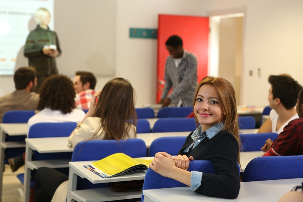 İzmir Üniversitesi\'nden Daha Fazla Burs, Daha Kaliteli Eğitim