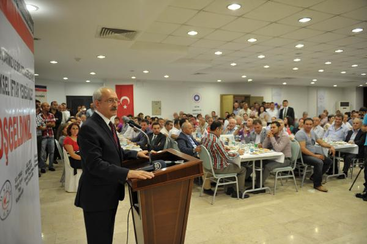 Kılıçdaroğlu, Osiad\'ın İftar Yemeğine Katıldı