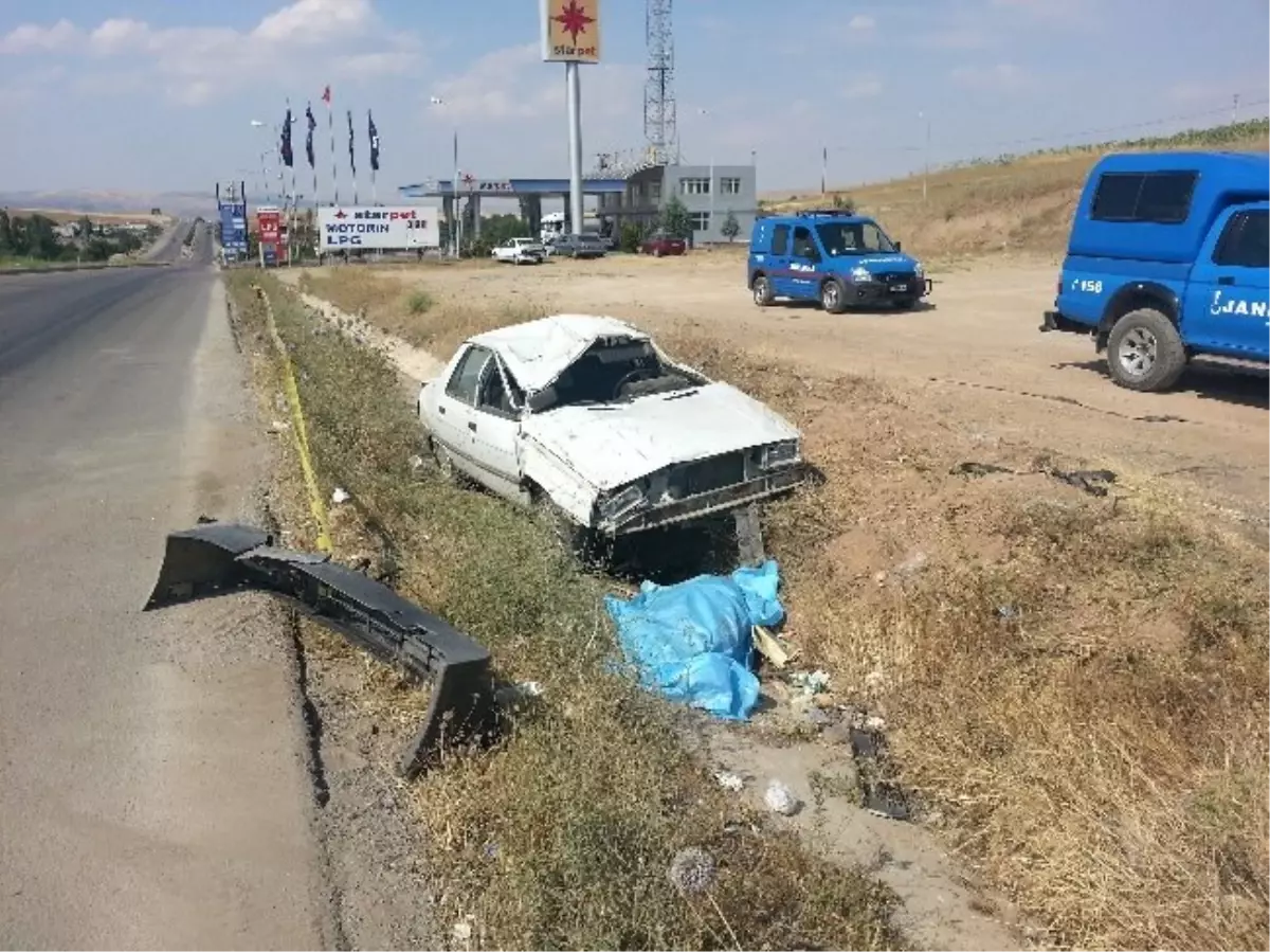 Kırıkkale\'de Trafik Kazası: 1 Ölü, 1 Yaralı