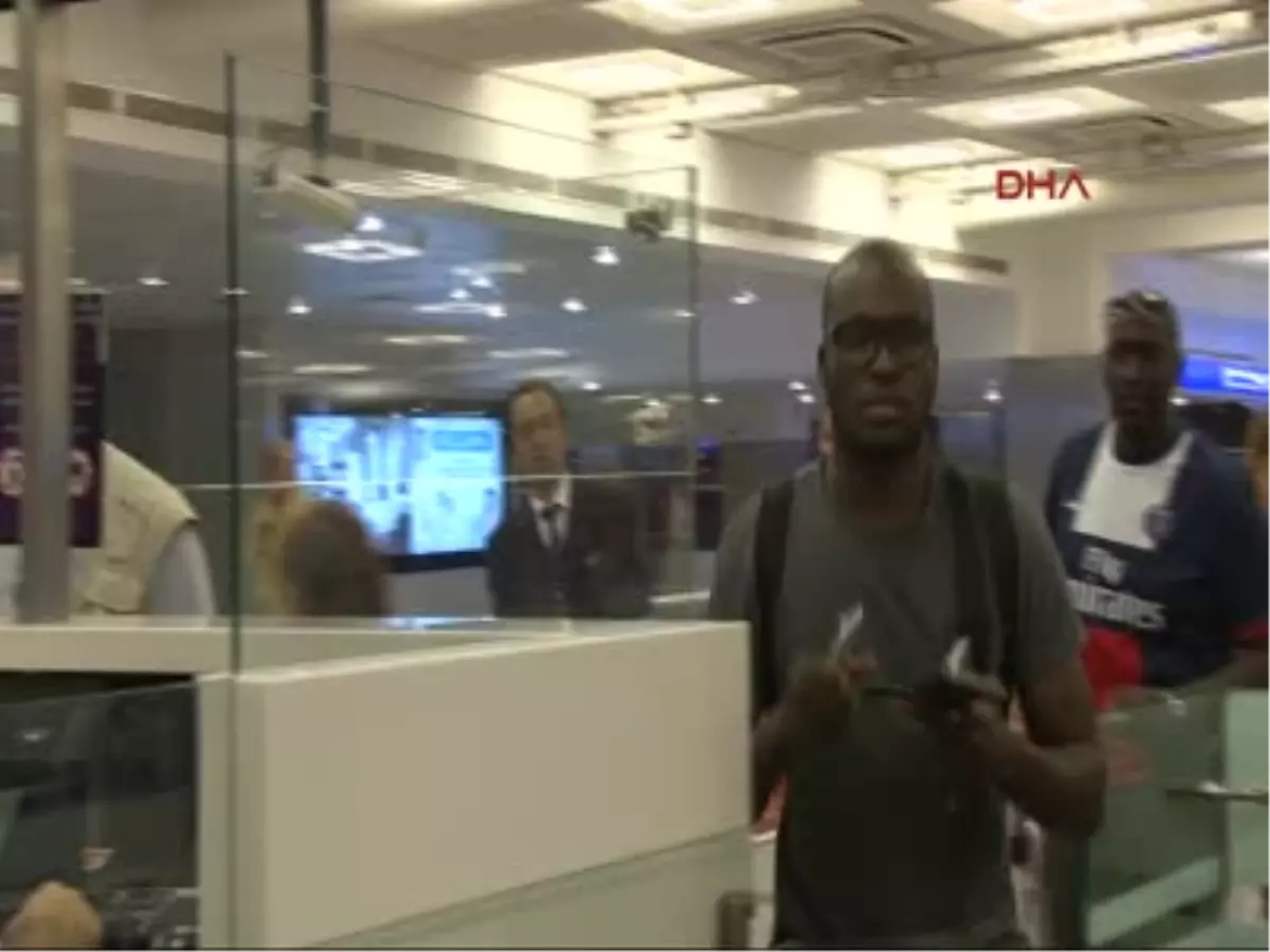 Moussa Sow, İstanbul\'a Geldi