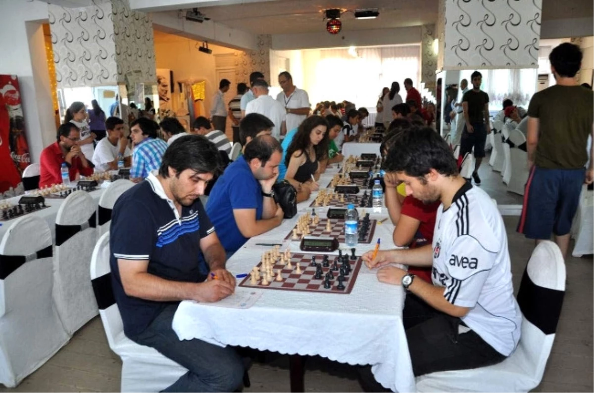 Mudanya da Satranç Şampiyonası Yapıldı
