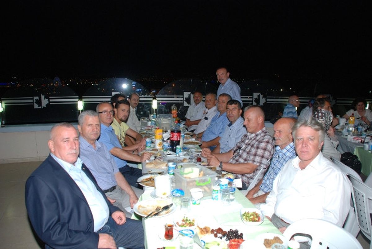 Muhtarlar İftarda Buluştu