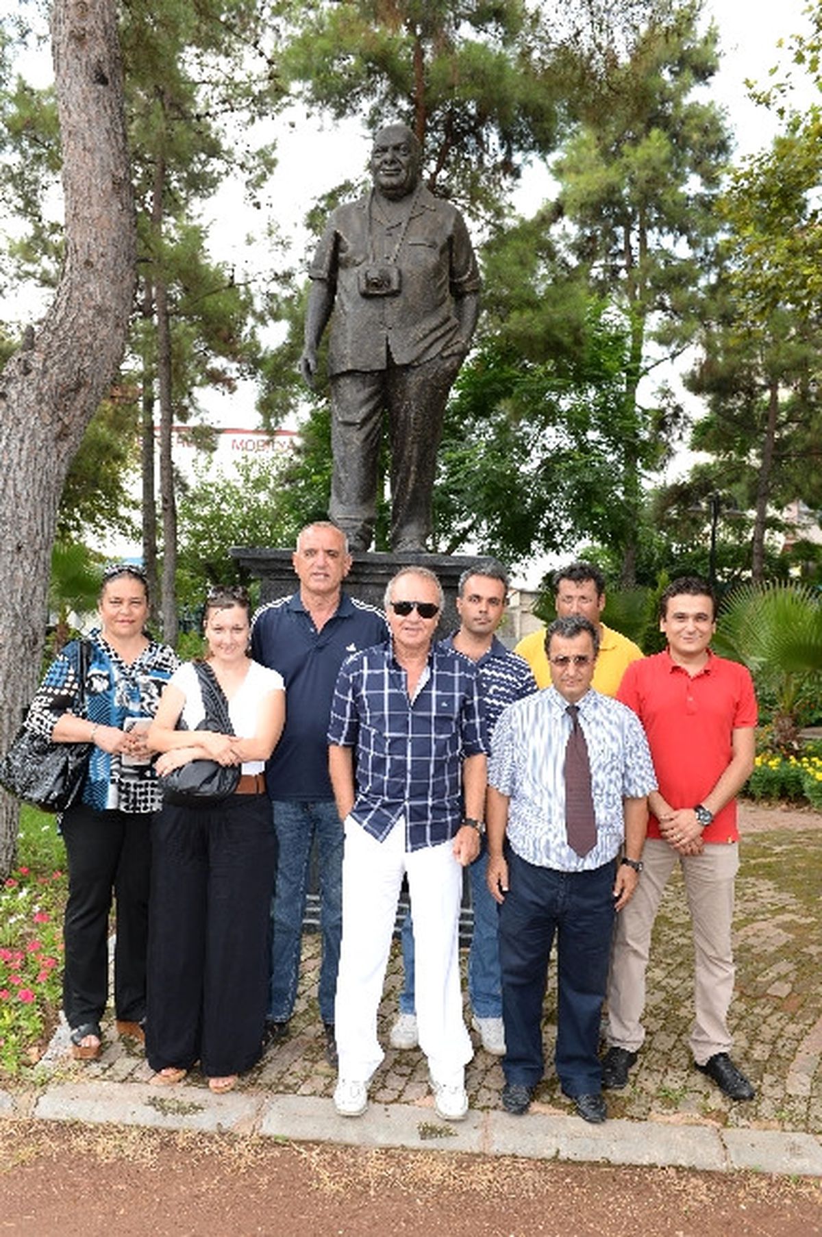 Muratpaşa, Rauf Denktaş\'ın Anısını Yaşatıyor