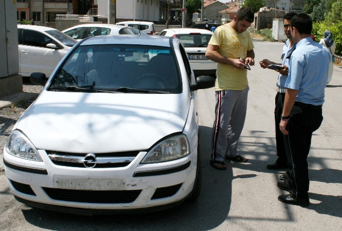 Otomobil Motosiklete Çarptı: 2 Yaralı