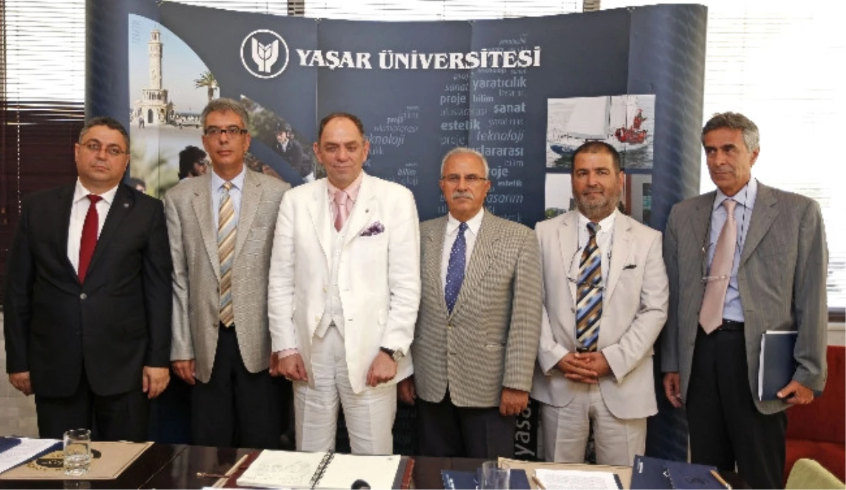 Yaşar Üniversitesi Yeni Döneme İddialı Başlıyor