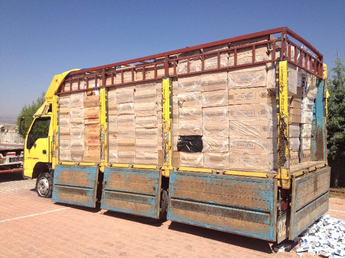 15 Bin Karton Gümrük Kaçağı Sigara Jandarmaya Takıldı
