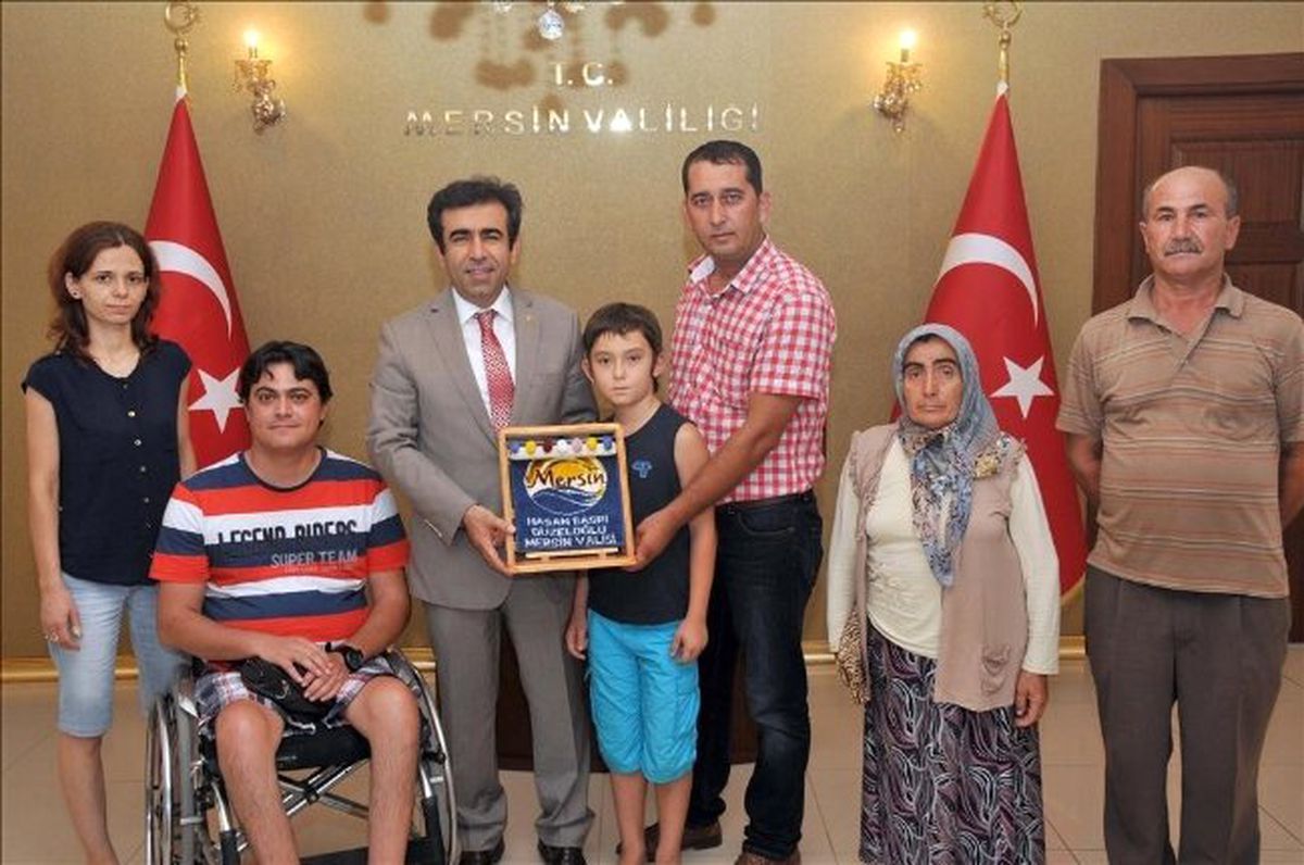 AKDER Yönetiminden Vali Güzeloğlu\'na Ziyaret