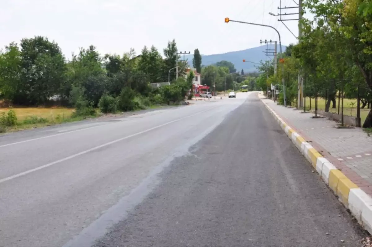 Başiskele Hürriyet Caddesi Genişletildi