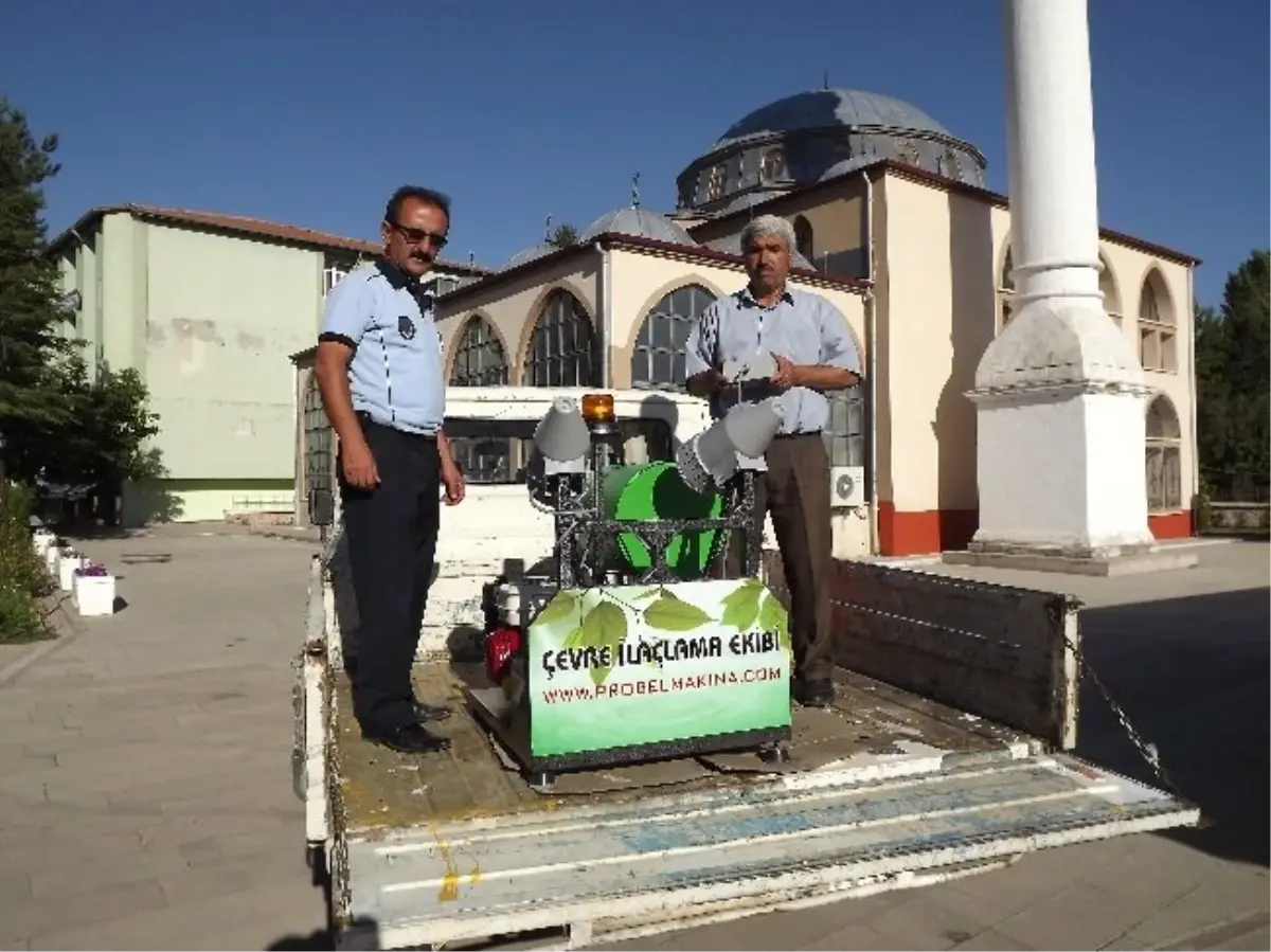 Belediye Gül Suyu Sıktı