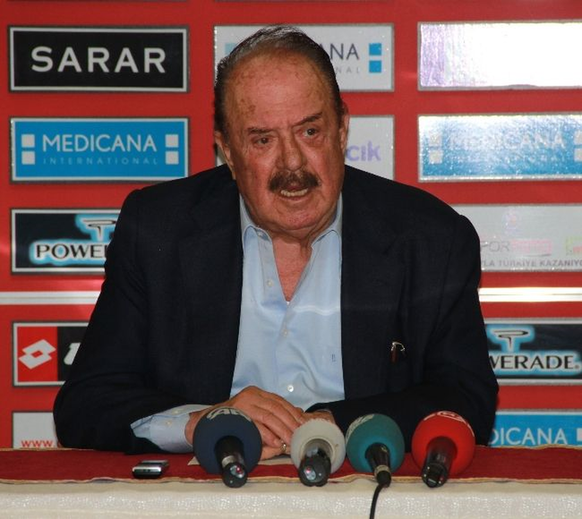 Cavcav, Cas\'tan Umutlu