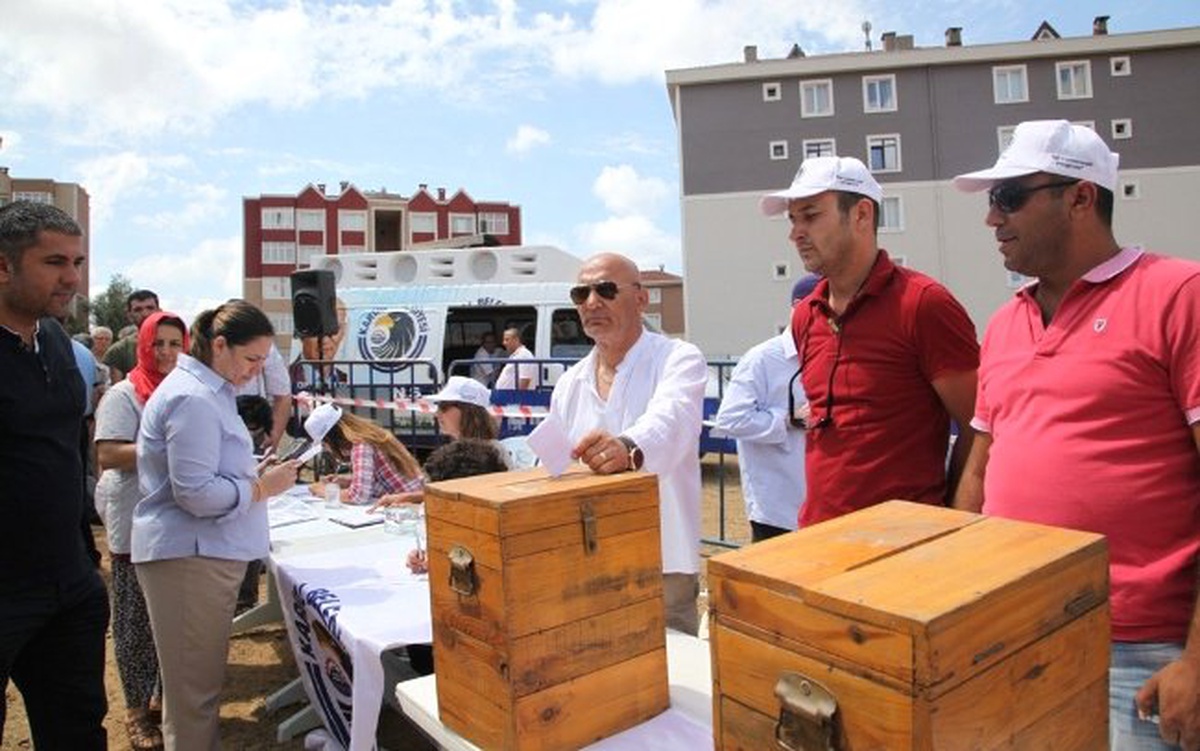 Kartal\'da Halk Oylamaları Büyük İlgi Gördü