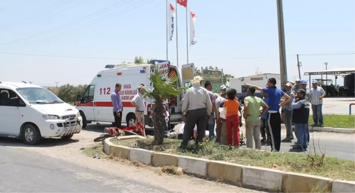 Kızını Hastaneye Götürürken Kaza Yaptı