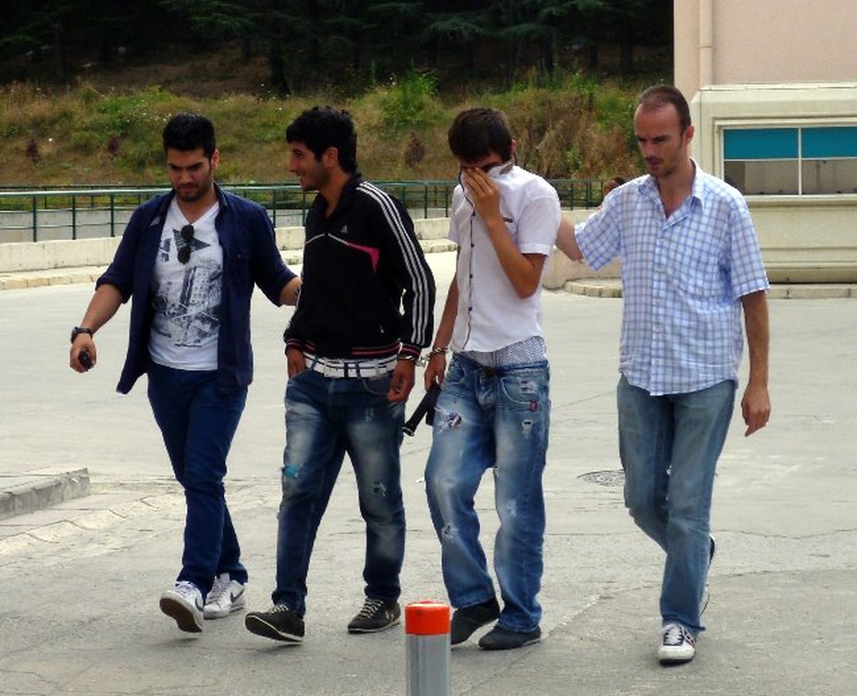 Motosiklet Hırsızları Yakalandı
