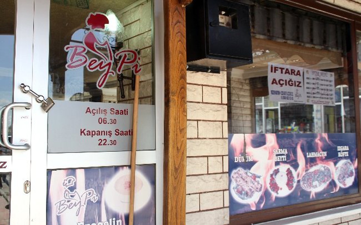 Ramazan\'da Lokantalar Gündüz Kapalı