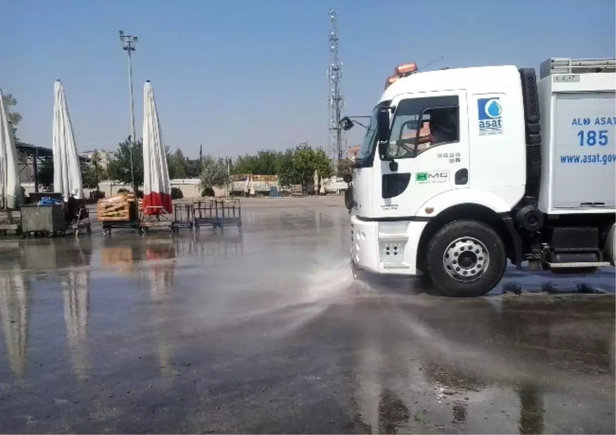 Antalya Büyükşehir Belediyesi Toptancı Hali Temizlendi