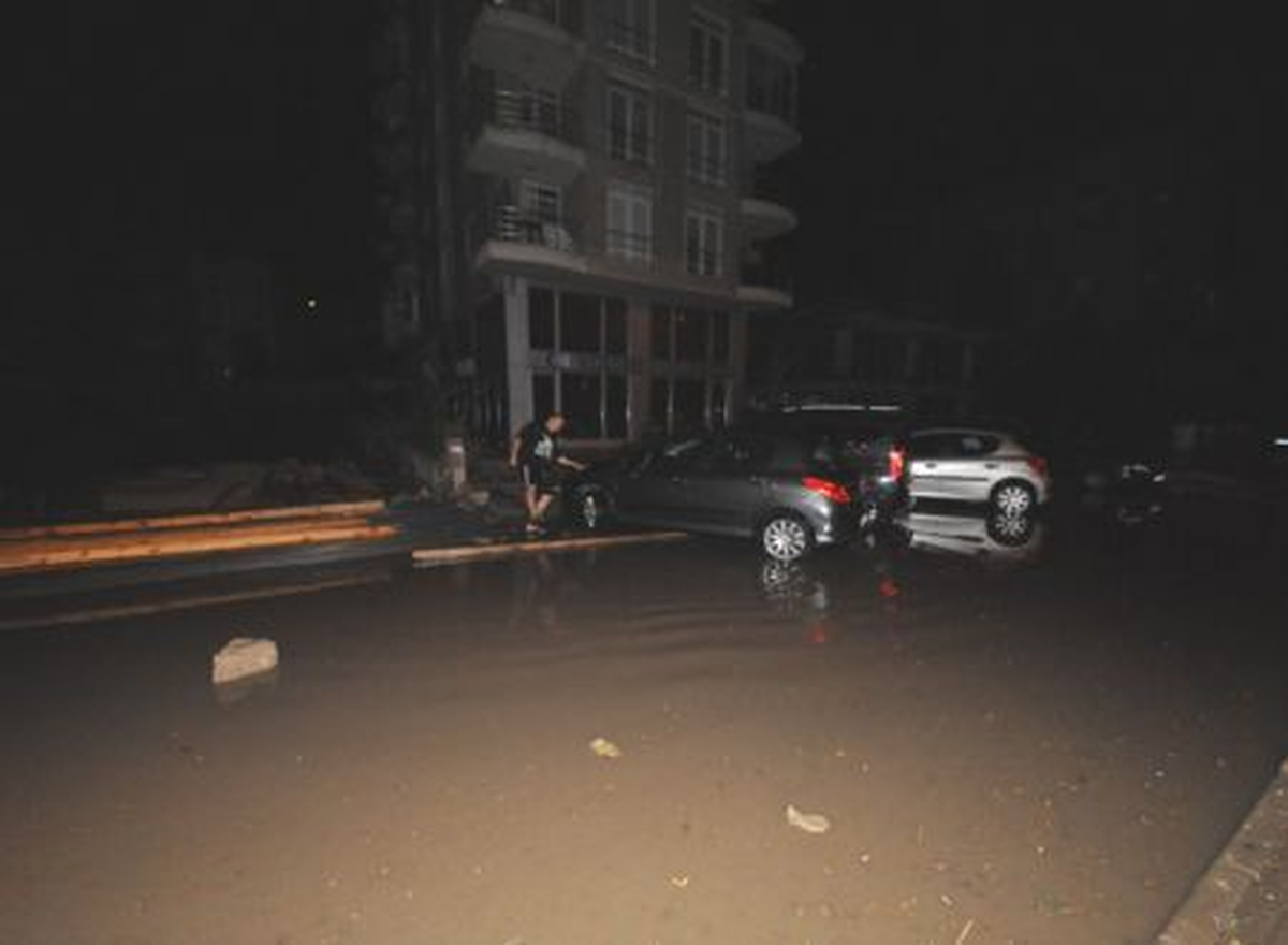 Uşak\'ta Şiddetli Yağış