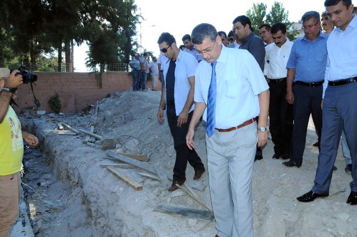 Vali Güvenç, Yapımı Süren Okulları Denetliyor