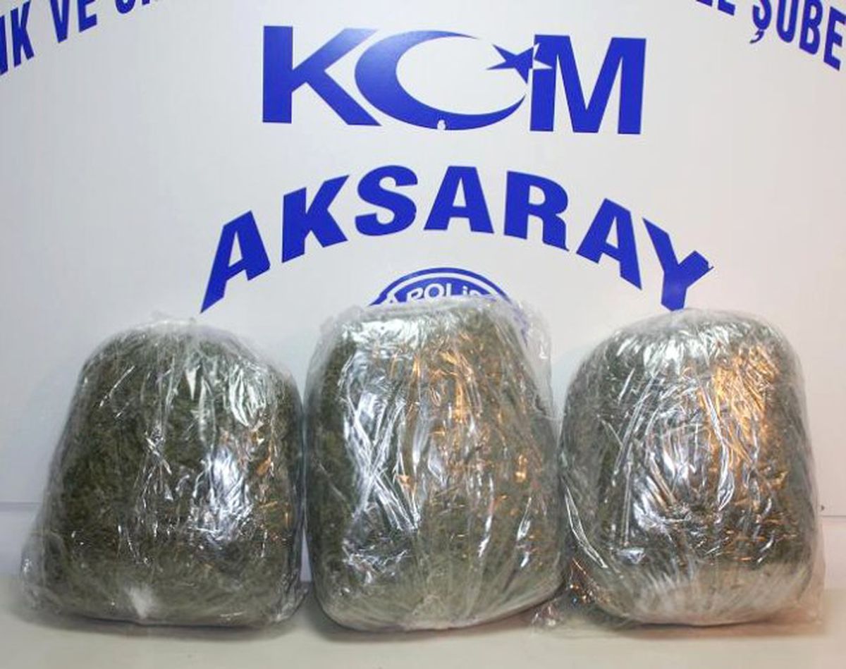 Yolcu Otobüsüne Esrar Operasyonu