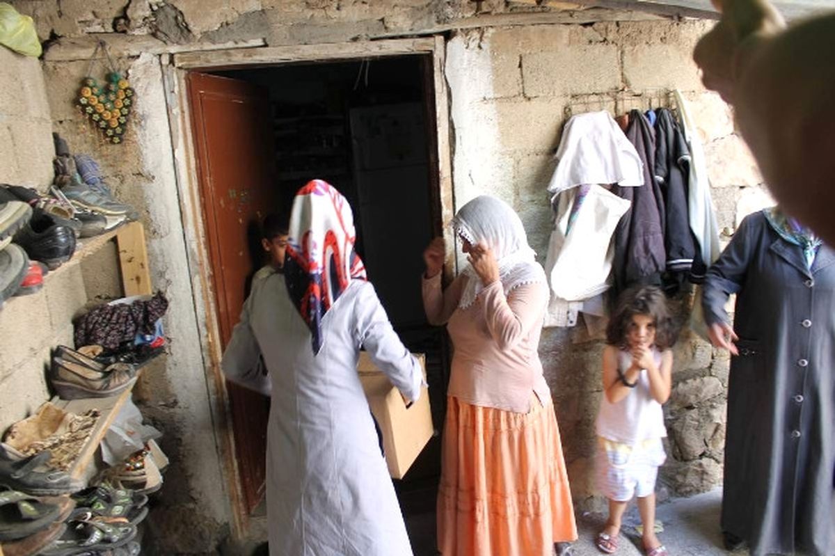 AK Parti\'den Fakir Aileye Yardım Eli