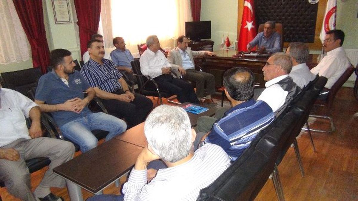 AK Parti\'den Muhtarlar Derneği\'ne Ziyaret