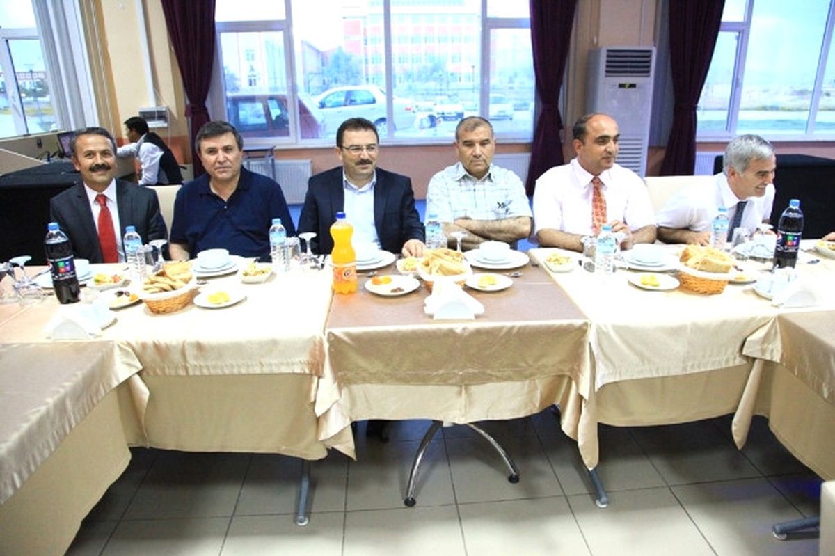 Aksaray\'da Şehrin İdarecileri İftarda Buluştu