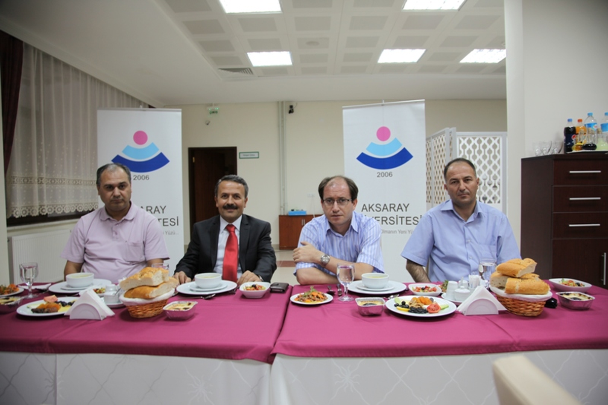 Asü İftar Yemeği Verdi
