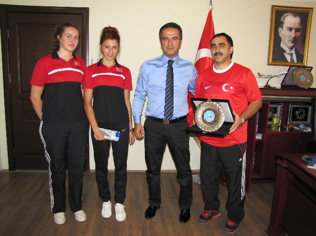 Badmintonculardan Odamıza Ziyaret