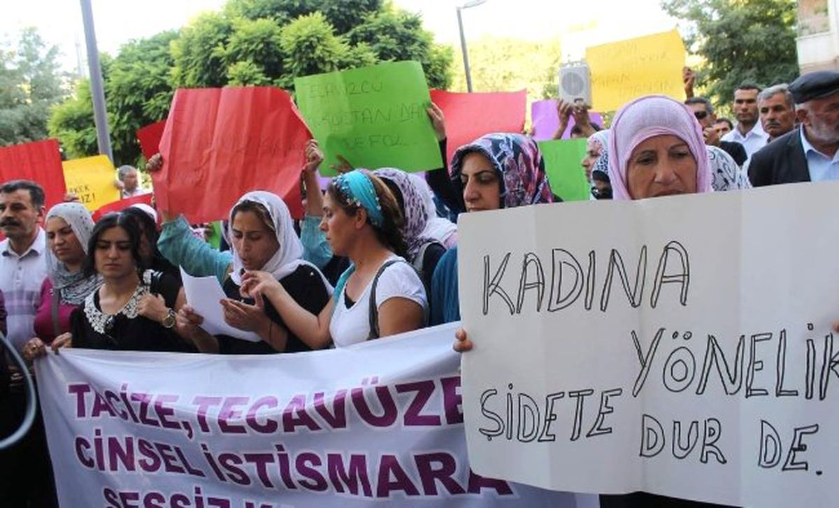 BDP\'liler Cinsel İstismarı Protesto Etti