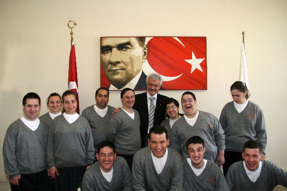 Ç\'engel Cafe Tatilde