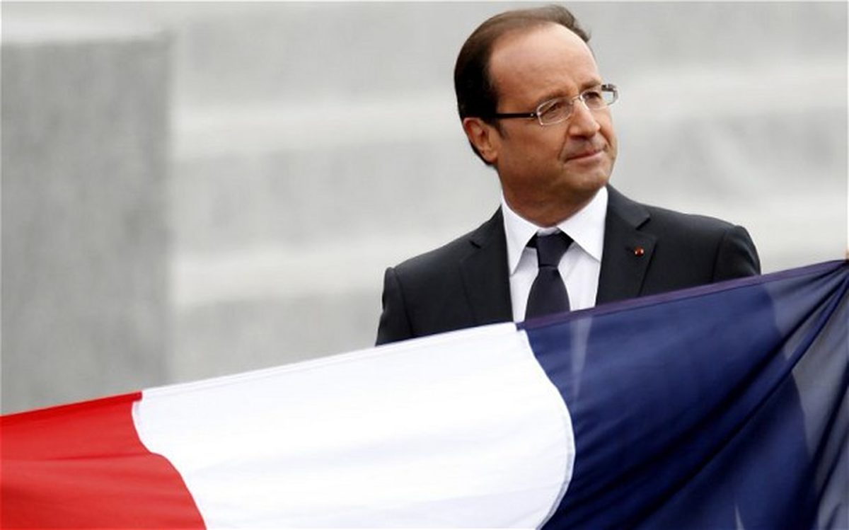 Cumhurbaşkanı Hollande Paris Müftüsü Ebubekir\'i Kabul Etti