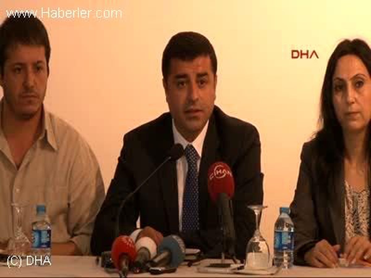Demirtaş\'tan Hükümete Eleştiri