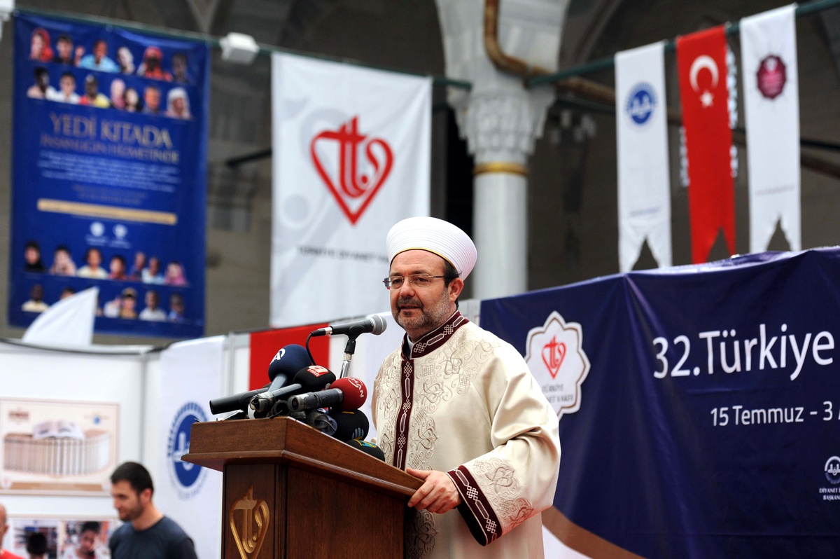Diyanet İşleri Başkanı Görmez Mahkumlarla Oruç Açtı