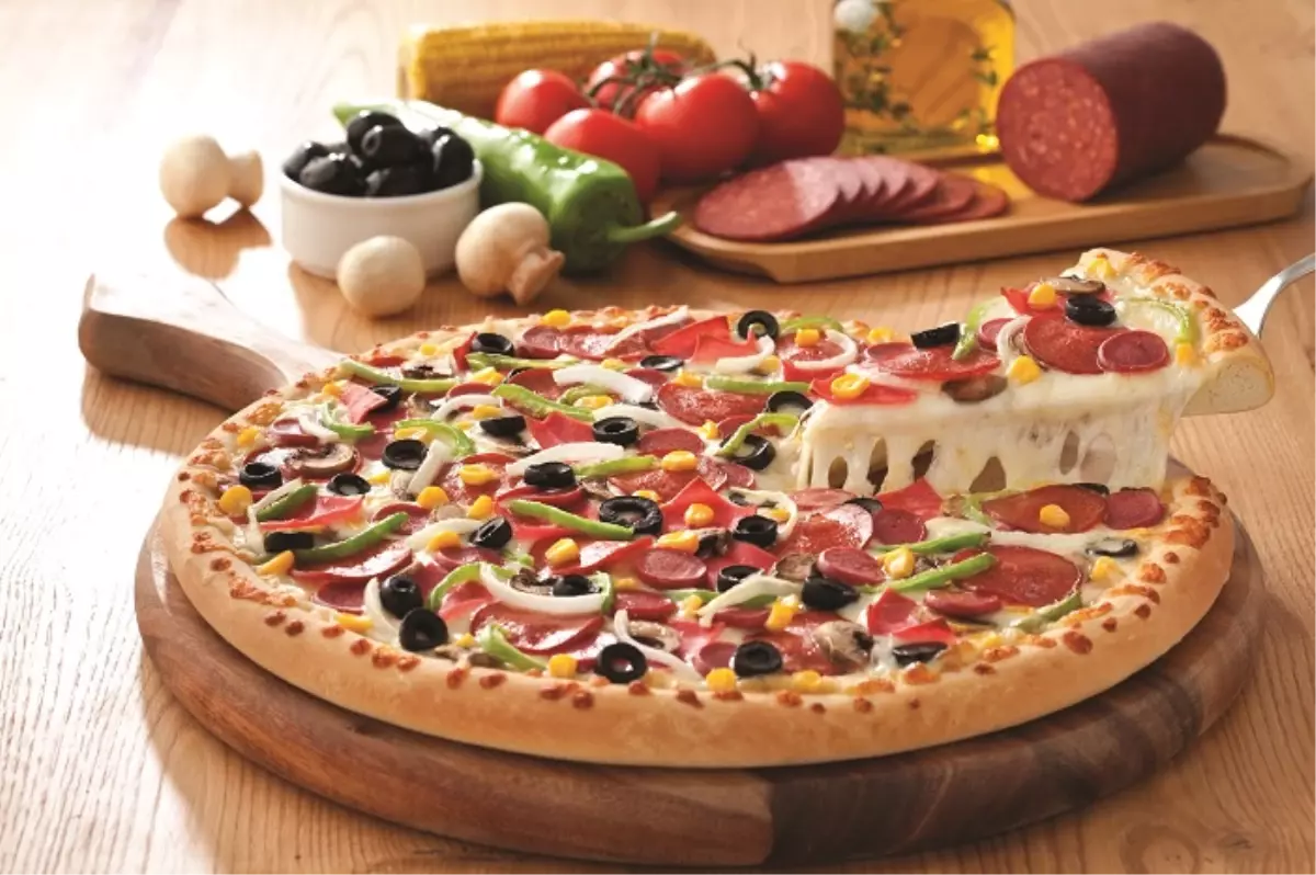 Domino\'s Ramazan Sofralarına Ziyafet Katıyor