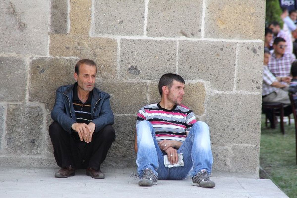 Erzurum\'da Sıcak Hava Bunaltıyor