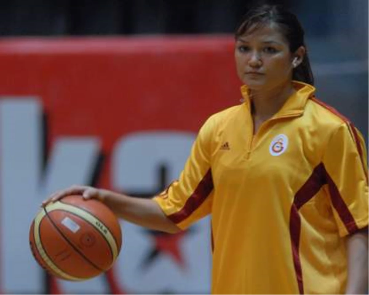Galatasaray Kadın Basketbol Takımı, Esra Şencebe ile Anlaştı