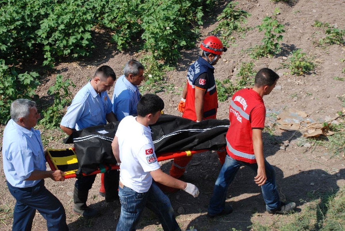 Hatay\'da Trafik Kazası: 1 Ölü, 1 Yaralı