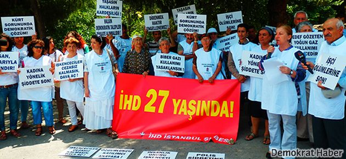 İhd, 27. Yıldönümünü Taksim Meydanında Kutladı
