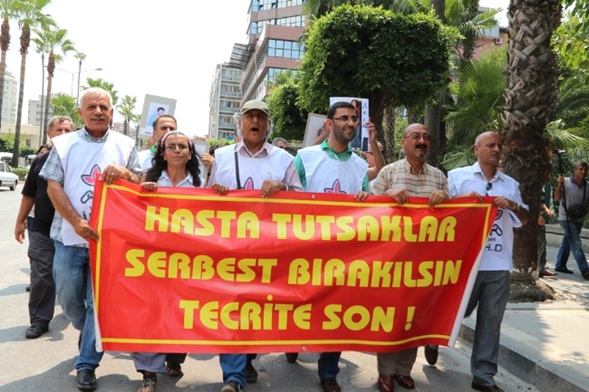 İHD\'den Hasta Tutuklu ve Hükümlüler İçin Yürüyüş