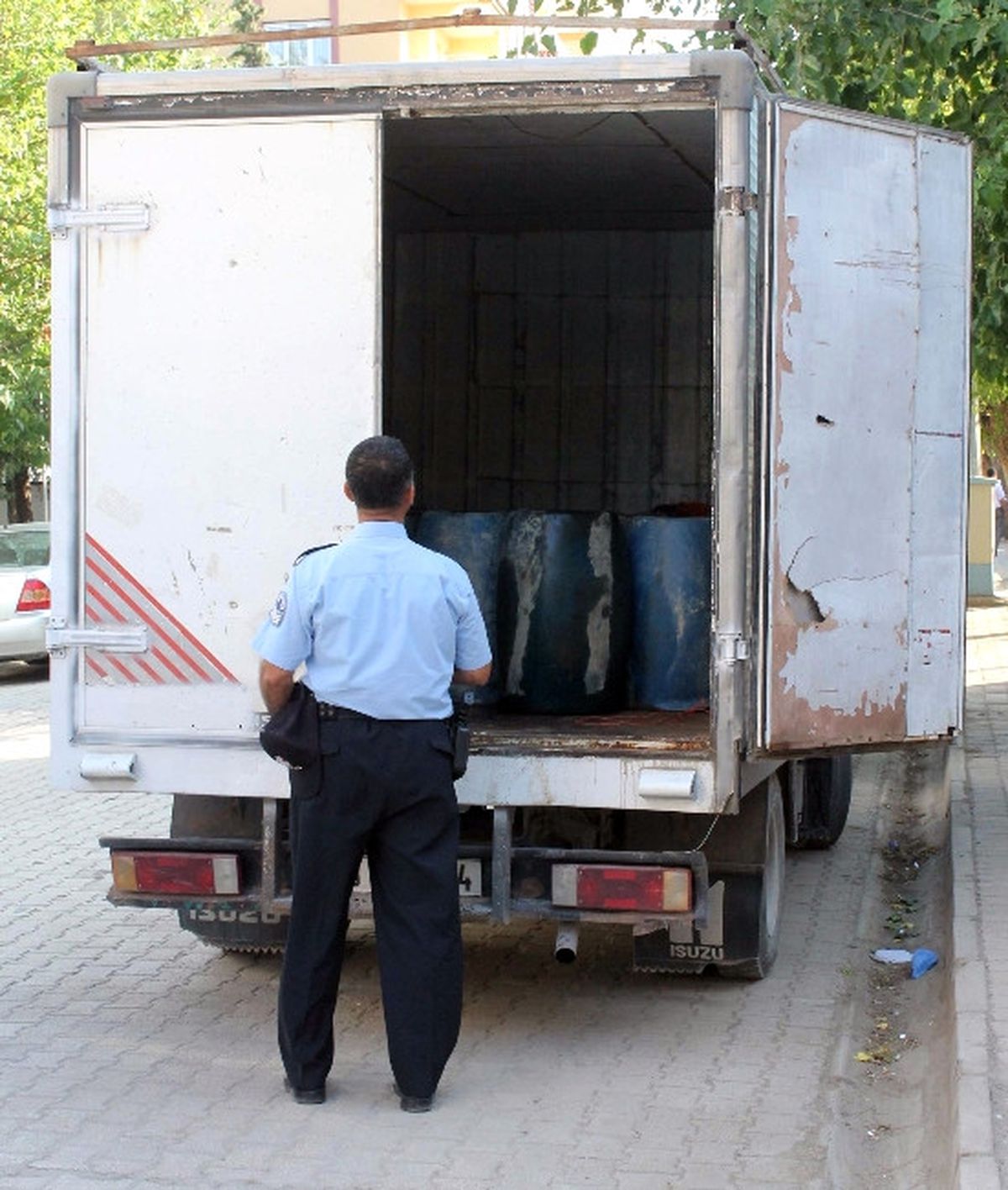 İslahiye\'de Kaçak Mazot Ele Geçirildi
