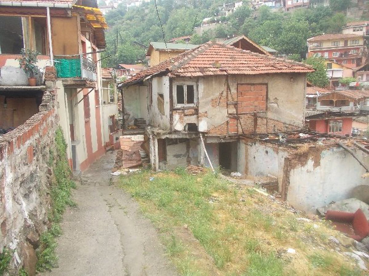 İzmit\'te Görüntü Kirliliğine Taviz Yok