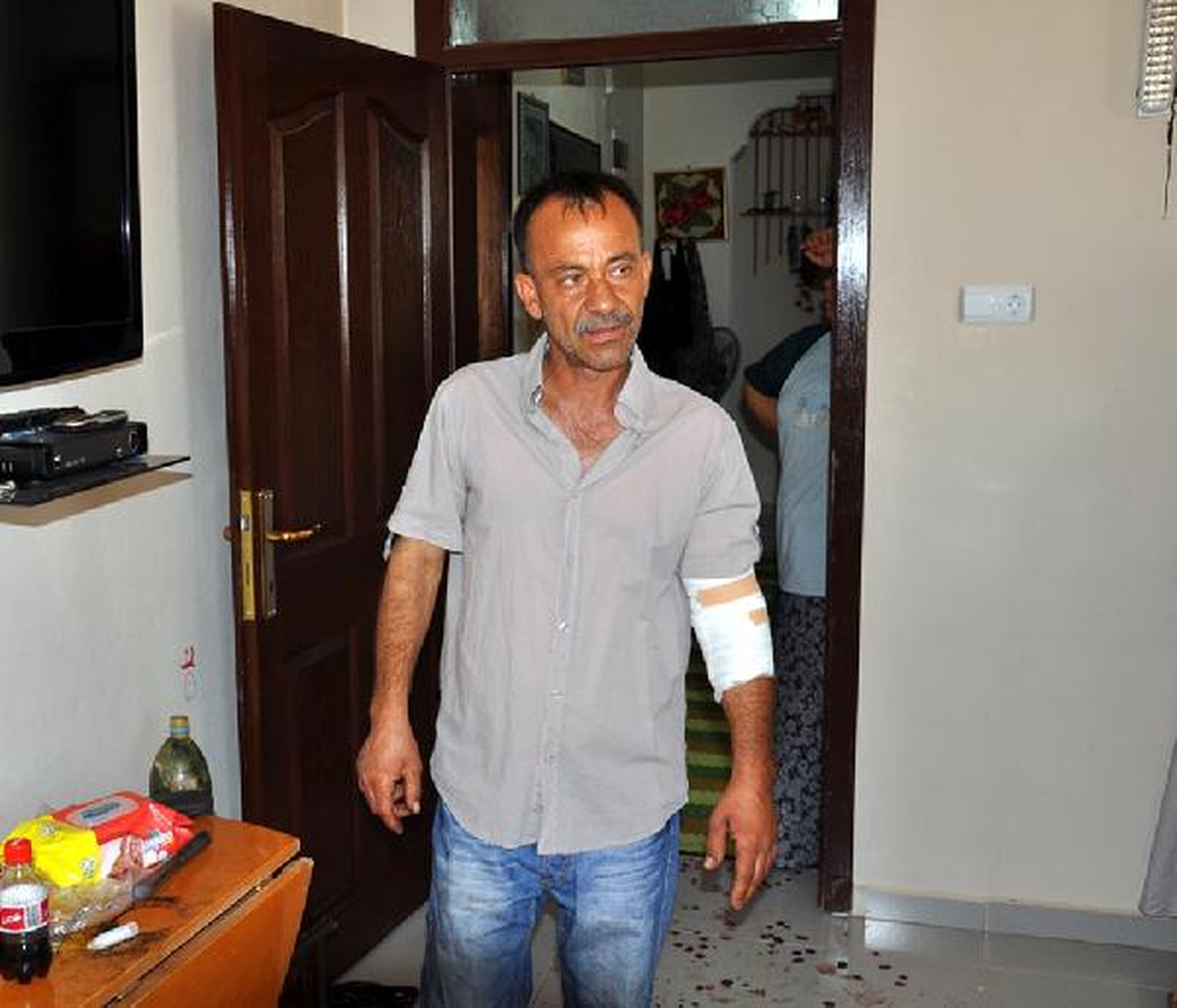 Karınlarını Doyurdukları İki Kişi, 3500 Doları Gasp Etti