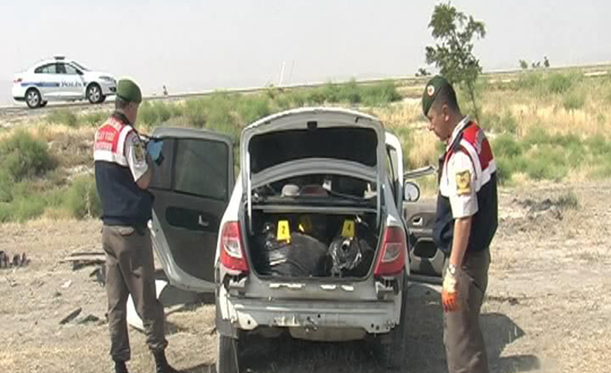 Konya Kaza Yapan Otomobilde, 40 Kilo Esrar Çıktı
